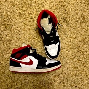 Selling air jordan 1 mids red white and black color way.